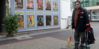 Yeşilçam’ın unutulmazlarını ‘afişlerle’ yaşatıyor