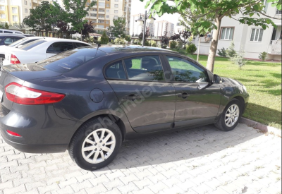 TEMİZ RENAULT FLUENCE AILE ARABASI