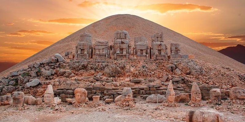 Nemrut Dağı