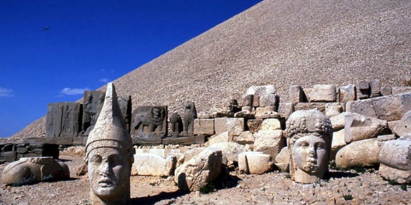 NEMRUT DAĞI MİLLİ PARKI